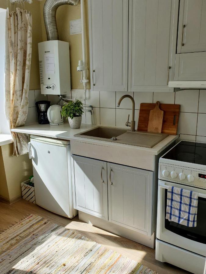 Sunny Apartment, 7 Min With Tram To The Old Town ทาลลินน์ ภายนอก รูปภาพ